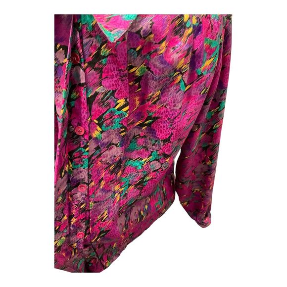 Pre-Owned Medium Size Pink Floral Button-Up Blouse with Slit Knot Long Sleeve - Picture 7 of 7